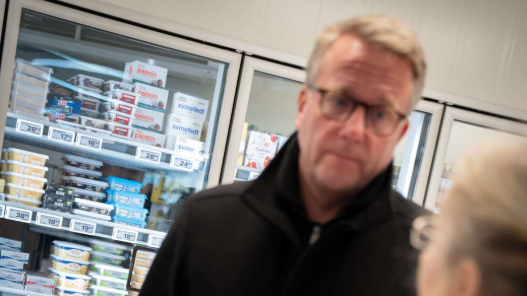 Morten, virksomhedsbesøg, supermarked