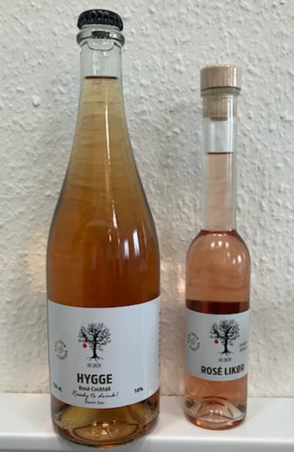Billede af de tilbagekaldte produkter: "Hygge" Rosé Cocktail og Rosé Likør