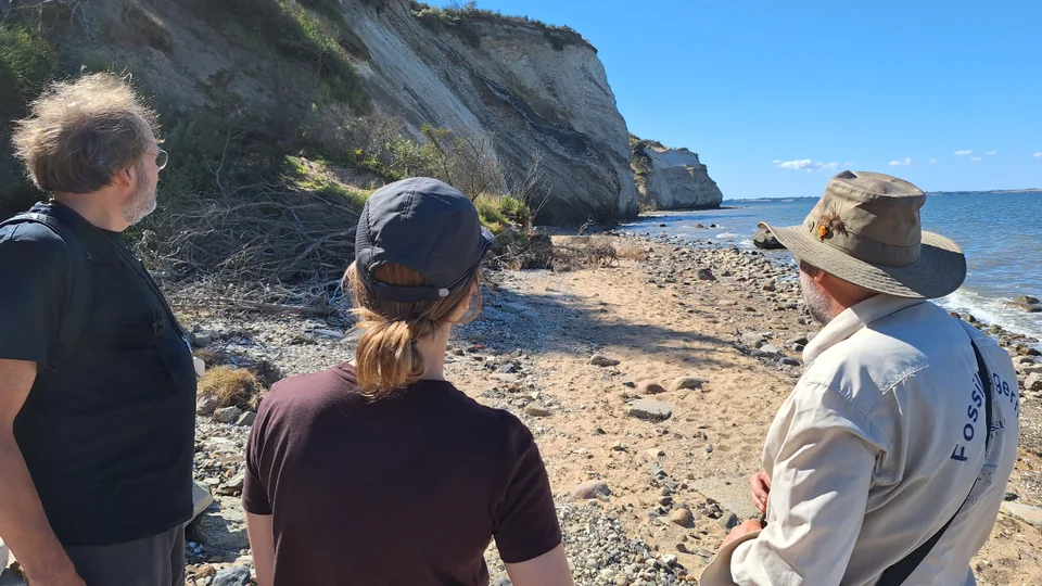 Klinterne viste sig fra deres allersmukkeste side, da geolog og IUCN-repræsentant Daniel Tormey besøgte Mors og Fur. Her er det Knude Klint på Fur. Privatfoto.
