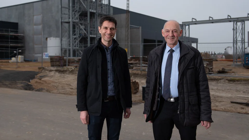 Kommunaldirektør Thomas Lindberg og borgmester Peder Christian Kirkegaard glæder sig over fremgangen i DI's erhvervsklimamåling. Arkivfoto: Skive Kommune, Thomas Køser