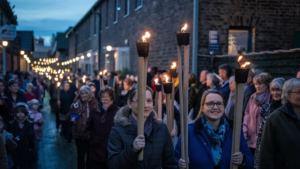 Åbningsarrangementet af Skives Købstadsjubilæum byder bl.a. på fakkeloptog. Foto: AI-genereret