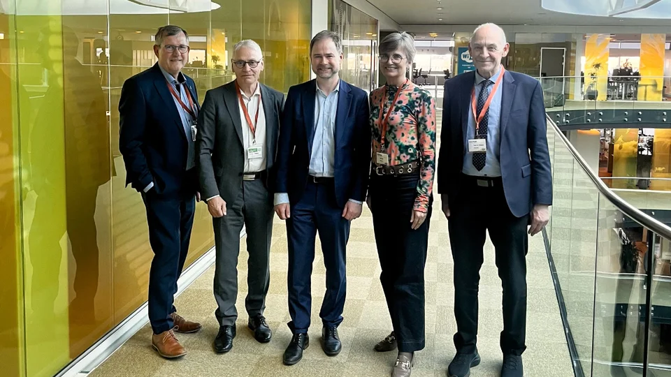 Fra venstre: Hans Østergaard, Borgmester i Ringkøbing-Skjern Kommune, H.C. Østerby, Borgmester i Holstebro Kommune, Nicolai Wammen Finansminister, Dorte West, Borgmester i Herning Kommune og fmd. i Business Region MidtVest og Peder Christian Kirkegaard, Borgmester i Skive Kommune. Foto: Privat