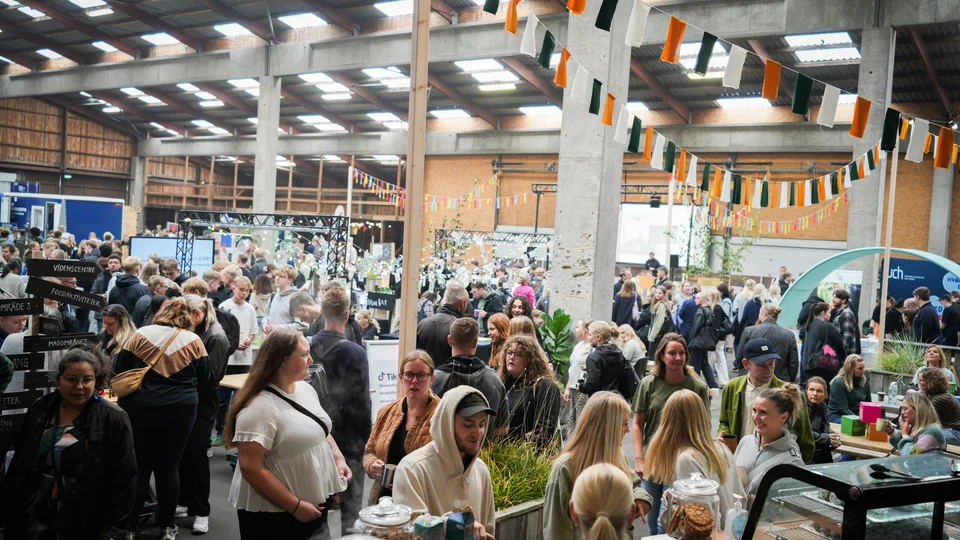 Green Innovation Week i Skive var et kæmpe tilløbsstykke i september 2024. Nu er der udgivet et magasin med cases og løsninger fra eventet. Foto: GIW