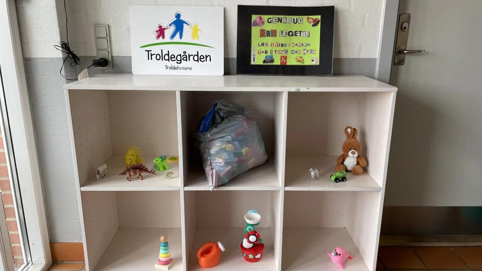 Legetøjsbyttereolen i Troldehusene i Højslev gør, at gammelt legetøj får nyt liv. Foto: Troldehusene.