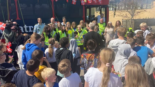 Skolepatruljen på Ådalskolen fejres. Foto: Skive Kommune.