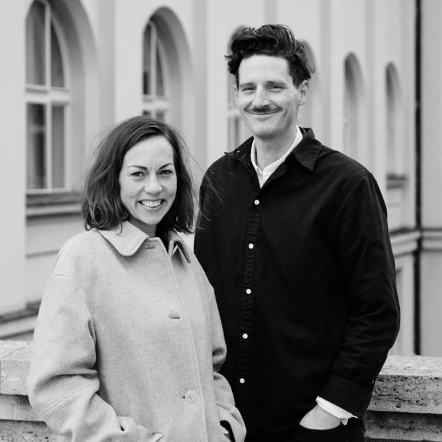 Portrætfoto af kvinde og mand.