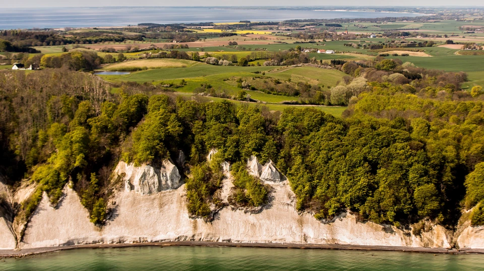 Møns Klint set fra vandsiden