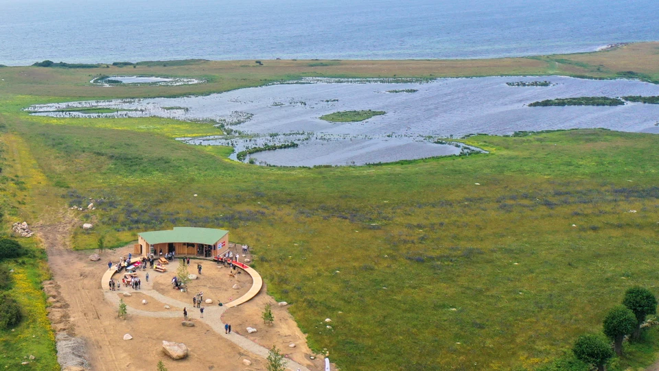 Naturrum Knudshoved set fra oven