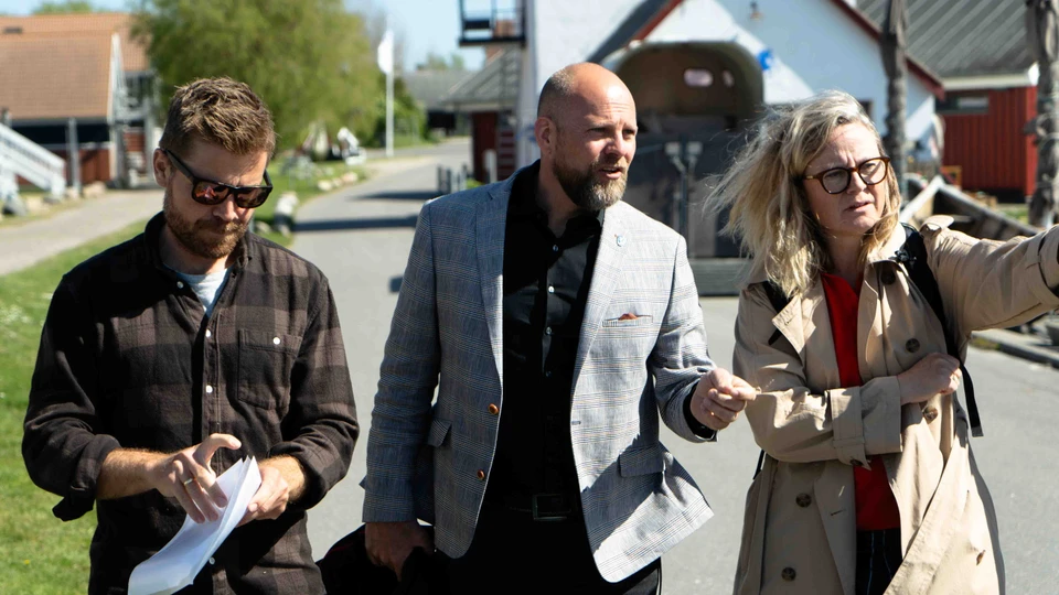 Jesper Carlson, Mikael Smed og Helene Urth besøger Klintholm Havn