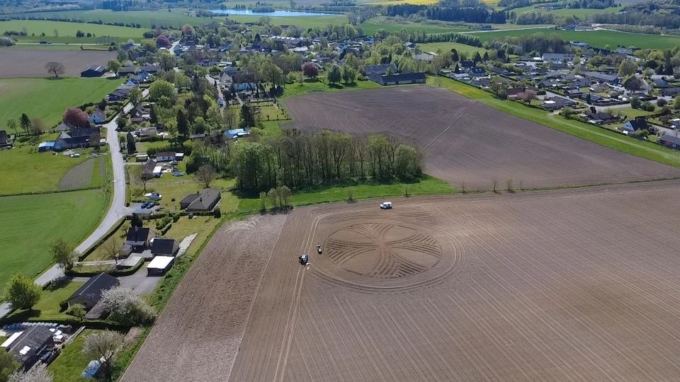 Luftfoto af Bårse Kirkeskov