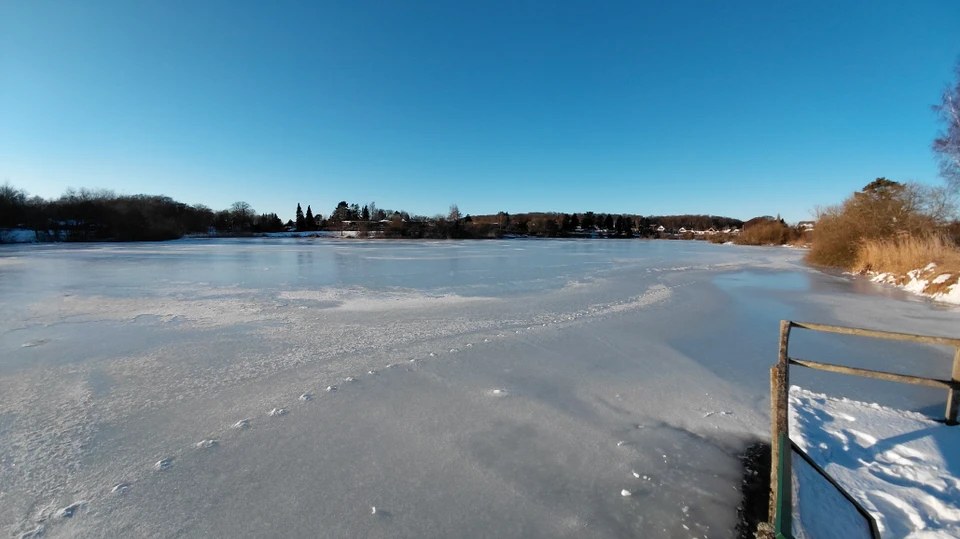 Billede af is på en sø i Vordingborg Kommune